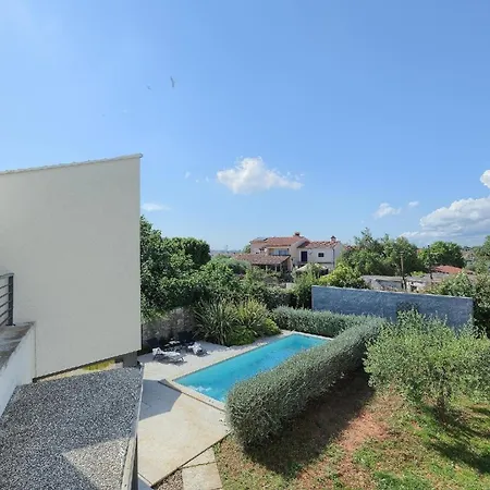 Mit Privatpool Fuer 6 Personen Ca 300 Qm In Pula, Istrien Istrische Riviera Сasa de vacaciones *