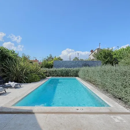 Сasa de vacaciones Mit Privatpool Fuer 6 Personen Ca 300 Qm In Pula, Istrien Istrische Riviera Pula